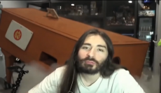 Charlie dropping a piano on Jax
