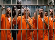 XrisonerRioting.png