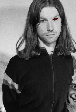 Season2AphexanderBlackandWhiteInfobox.jpg